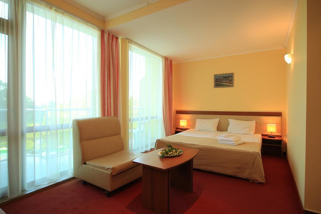 Perla Sun Beach Hotel Primorsko Exterior photo